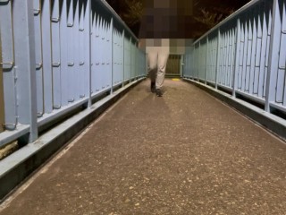 【既婚リーマン】歩道橋の上で射精できるか挑戦してみました！結果はいかに？！