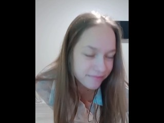 Student shows off her sexy body🥵