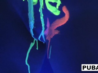 Big tittied brunette hottie loves masturbating