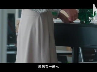 ModelMedia Asia - Golden carp is extraordinary - Fuck a slutty office girl Rae Lil Black