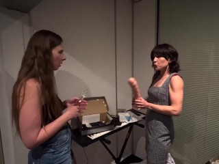 SEXY MOMMA - Lucy Love and Alice Maze Enjoy a Fuck Session!