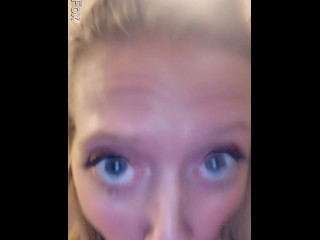 Sexy Milf 😍 talks Dirty white fucking her pretty pussy! Squirting 💦 Shows Feet👣 Franki Fox ♥️🦊