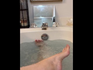 BBW Stepmom MILF long legs and foot fetish in the tub