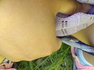 【主観】野外放尿しちゃう変態日本人女性♥️