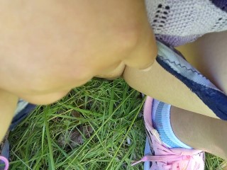 【主観】野外放尿しちゃう変態日本人女性♥️