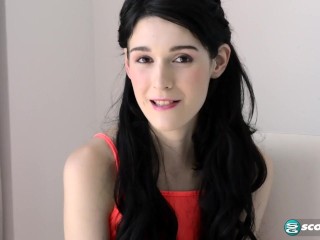 Ivy Aura: Toe-Sucking Tart