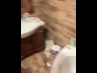 MilfyCalla- I masturbated in bath tub with peed down jacekts 180