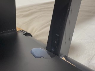 【既婚リーマン】筋トレ用のベンチとセックスしてみました！喘ぎながらの腰振り射精！貫通型オナホール！