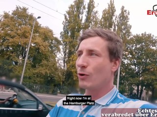 Deutsche dicke Titten Teen macht reales online Date mit fremden Mann