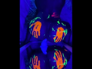 Cum to the Ruelynn dildo fucking glow party