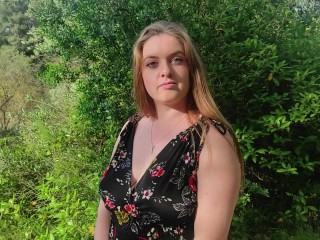 Je vais chercher ma cousine et je me fait baiser par un cowboy !