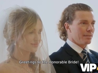 VIP4K. Guests can't hide emotions when they see bride fucking in video