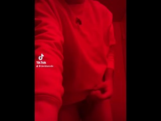 NUDE TIKTOK VIDEO - LEAKED