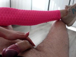 I training my personal trainer's cock,edging handjob