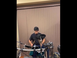 Rockstar Tarak Gives Us An Explosive Show 🎆🥁