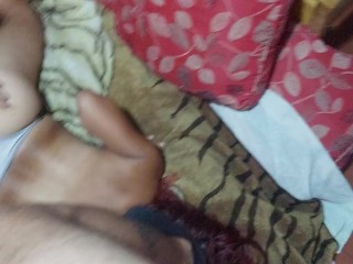 Le pisamos la cabeza a la madrastra de mi amigo