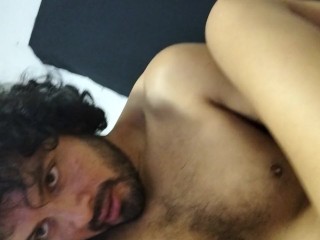 POV: Le meto la lengua en la vagina a sexy latina y se estremese de placer