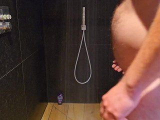 I was recorded and filmed in the shower 🚿 What an impertinence 😱