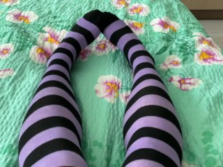 Knee Socks Masturbate