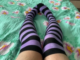 Knee Socks Masturbate