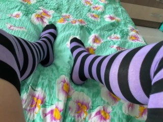 Knee Socks Masturbate