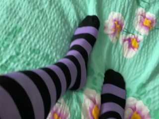Knee Socks Masturbate