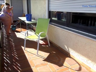 Viola Tittenfee - SSBBW cleaning my balcony in tiny bikini