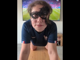 Abonne toi MYMFANS Faucettes aimerait se faire baiser et enculer devant l'Euro 2024