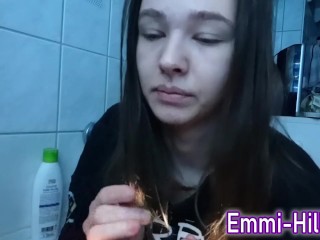 Best of Pissing! 18y EMMI HILL Piss compilation!