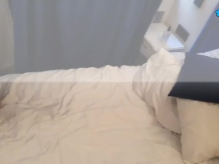 Послушную шлюху по кругу на троих