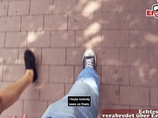 Touristin in Deutschland an der Bushaltestelle abgeschleppt und direkt gefickt