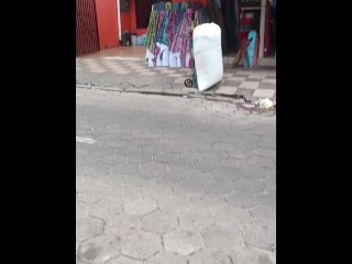 Doble corrida al coño mojado de una desconocida de Tinder me corri dentro