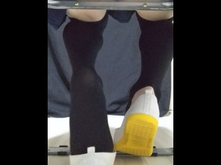 黒ニーソ＋トレンカという組み合わせで足フェチさんに見て貰う事にした！