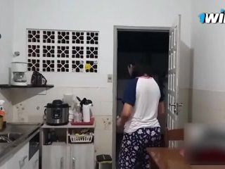 Pedi uma entrega e recebi o entregador da melhor forma possivel