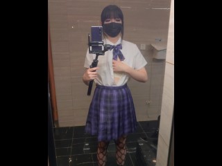 【伪娘】渔网袜不良 男厕对镜自慰打胶