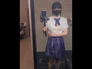 【伪娘】渔网袜不良 男厕对镜自慰打胶