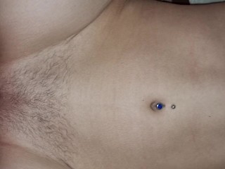 Neighbour teen shows me her new bellyring