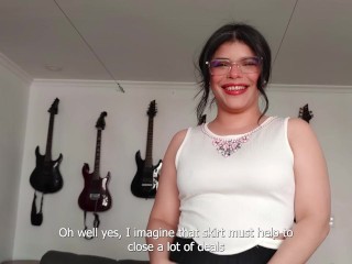 The real state agent came back to keep her promise!