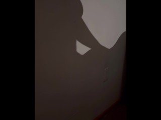 Sexo En Las Sombras, Muy rico Oral y de perrito en la mesa