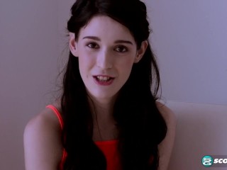 Ivy Aura Likes To Be Dominated