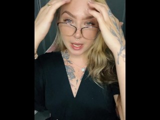 PSICOLOGA SE EMPOLGOU E TRATOU A SISSY COMO ELA DEVE SER TRATADA - VOU COMER SEU CUZINHO