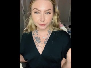 PSICOLOGA SE EMPOLGOU E TRATOU A SISSY COMO ELA DEVE SER TRATADA - VOU COMER SEU CUZINHO