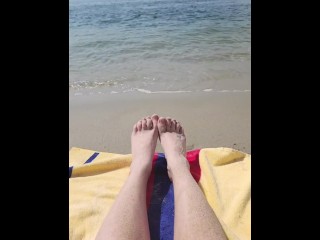 Little toes playing in the sand