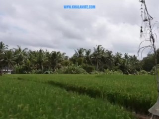 Son collègue lui prend le cul à Bali - Anal Vlog Sexy Française Alt - Avec Sous-titres Anglais