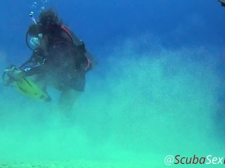 Fucking Under the Sea, Part 2 - DON'T PANIC... We continued the dive and fucked again!