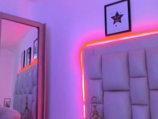 Dissatisfied girl looks for an average cock that can withstand at least an hour of sex