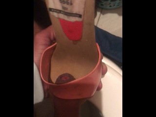 Gozada rápida nos tamancos da vizinha