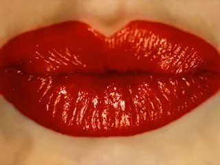 Sadie Holmes Wraps Her Lips Around a Hard Cock