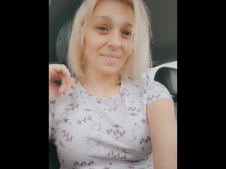 Come with me to piss 🤤 Just got out of the garden 🙊😘