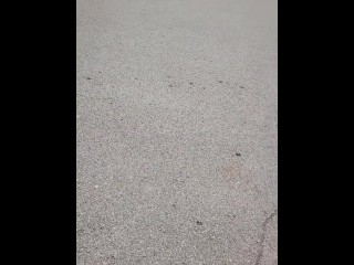 Come with me to piss 🤤 Just got out of the garden 🙊😘